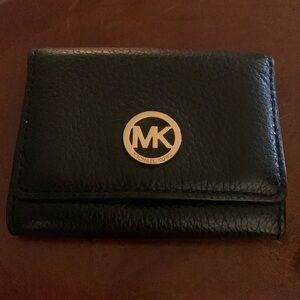 EUC Micheal Kors Black Leather Card Holder